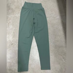 P'tula CASSEY SWEENEY high waisted Leggings in color jade